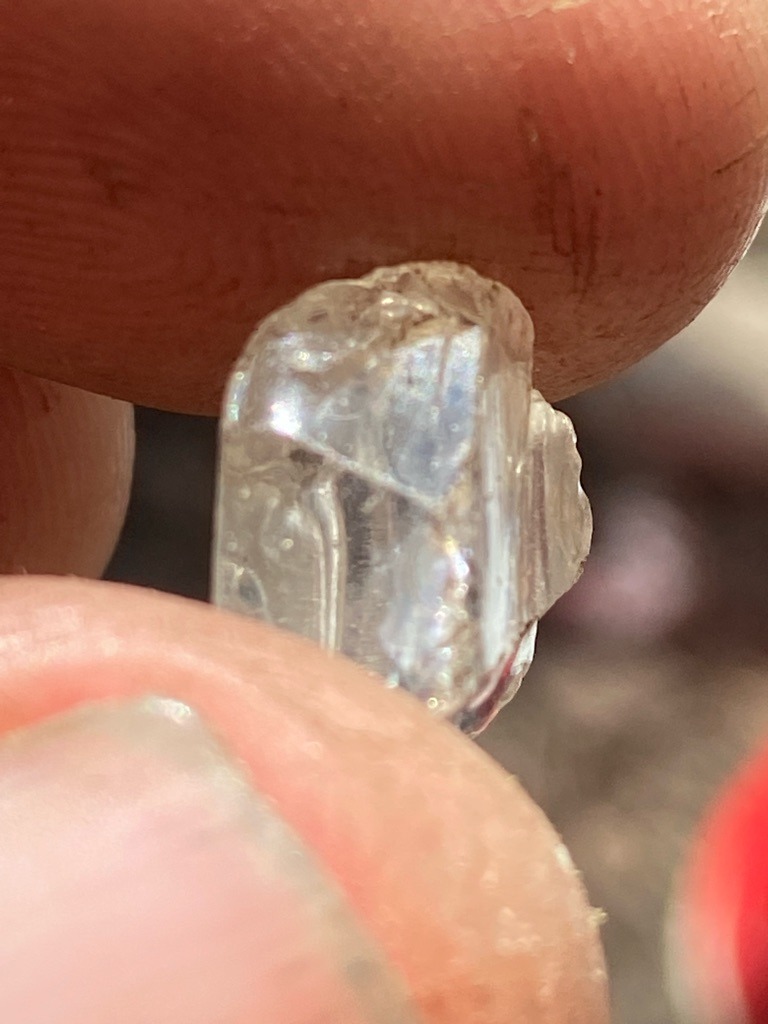 Natural rough crystal - Rough crystal / Uncut natural form