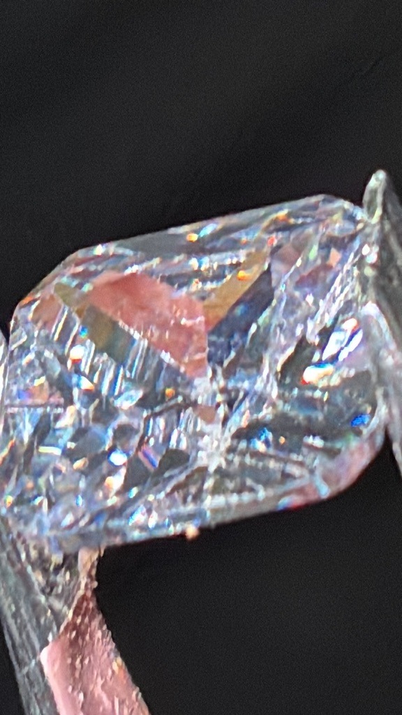 Likely Non-Diamond (Simulant / Glass) - Irregular / Rough Cut