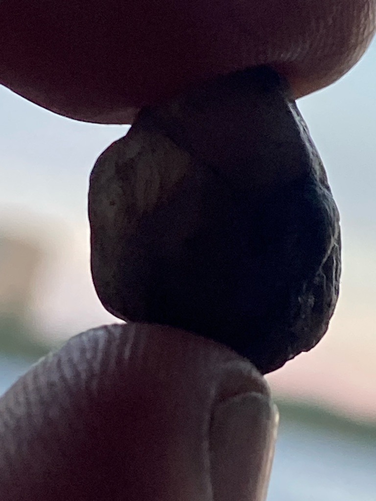 Natural rough diamond crystal - Uncut octahedral or irregular crystal rough