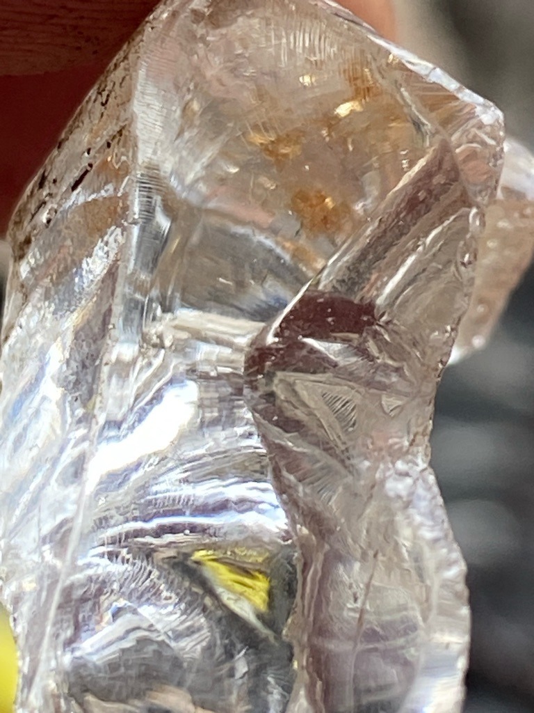 Natural rough diamond crystal - Uncut octahedral/irregular rough crystal