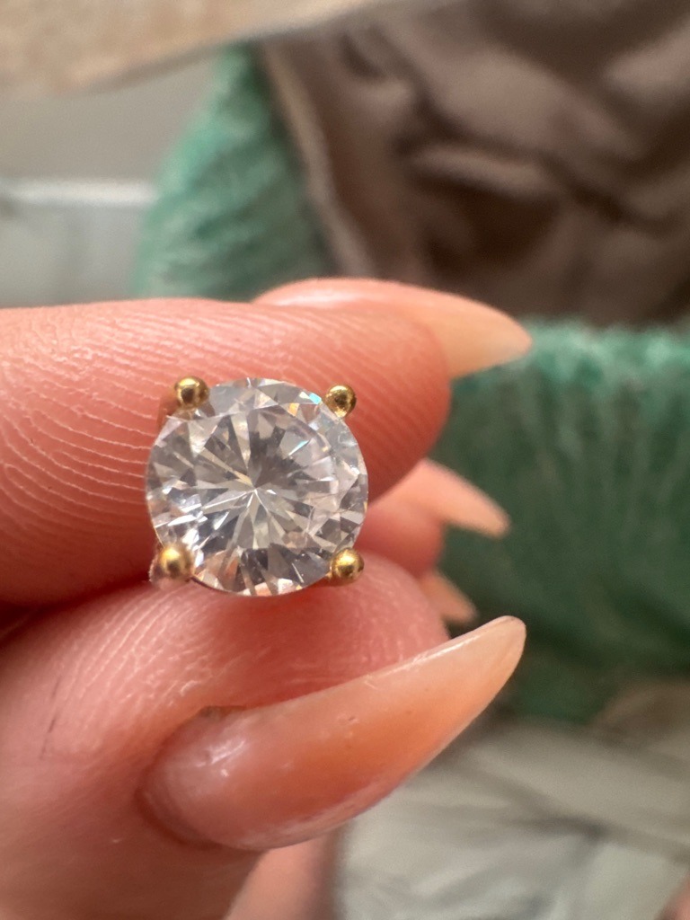 Likely Cubic Zirconia (Simulant) - Round Brilliant