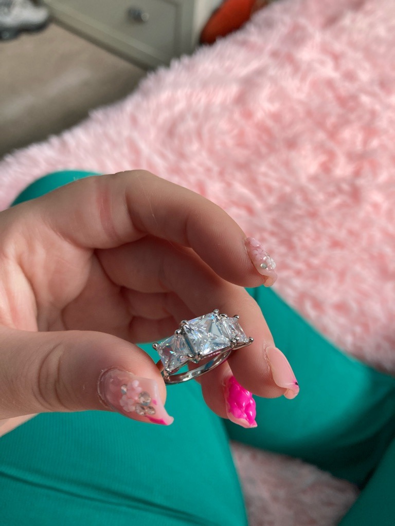 Lab-Grown Diamond / Simulant - Radiant Cut (Three-Stone Setting)