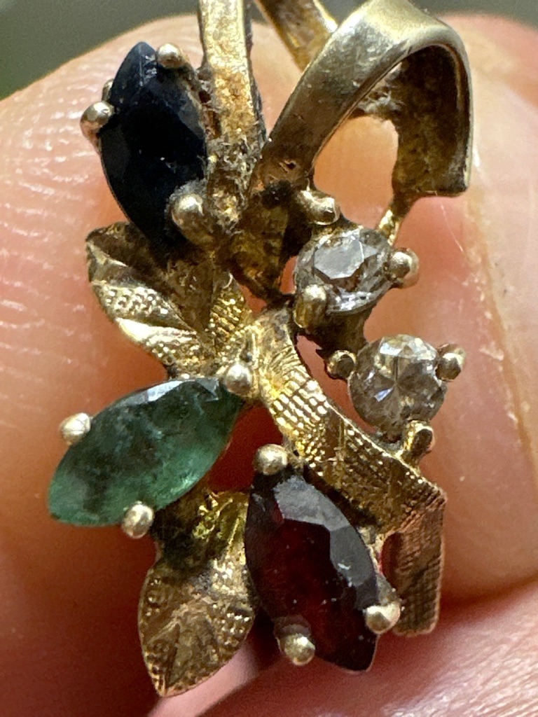 Probable Natural Diamond (accent stones in a multi-gem piece) - Round Single Cut or Early Brilliant Cut