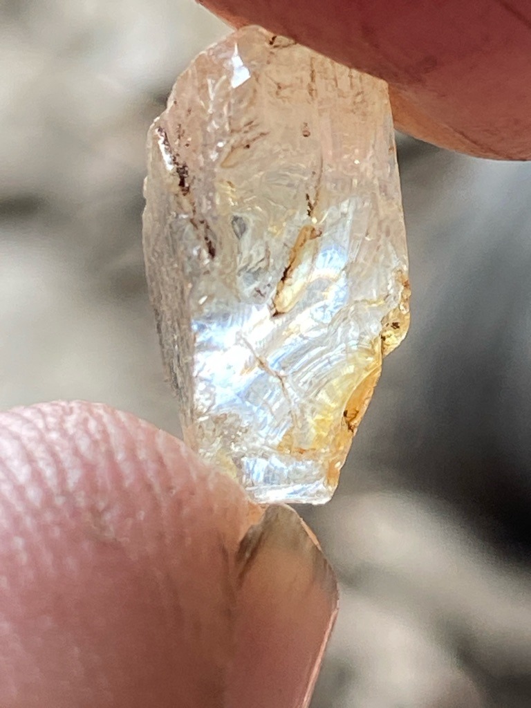 Natural - Rough / Uncut Crystal
