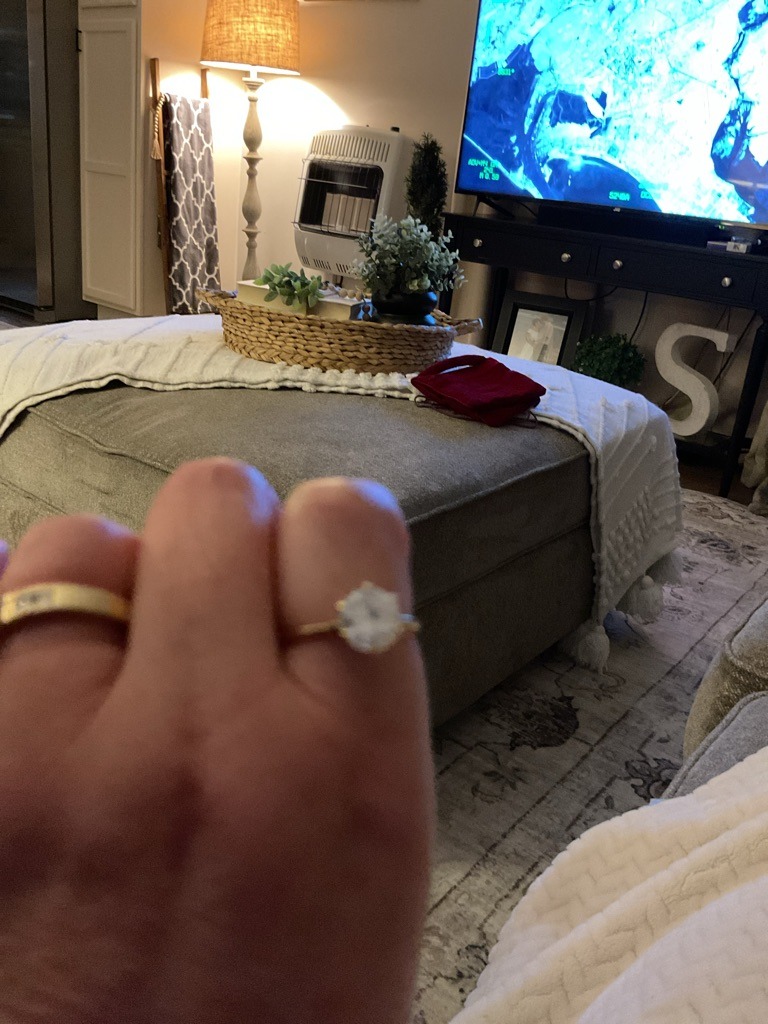 Natural or Lab-Grown Diamond - Oval