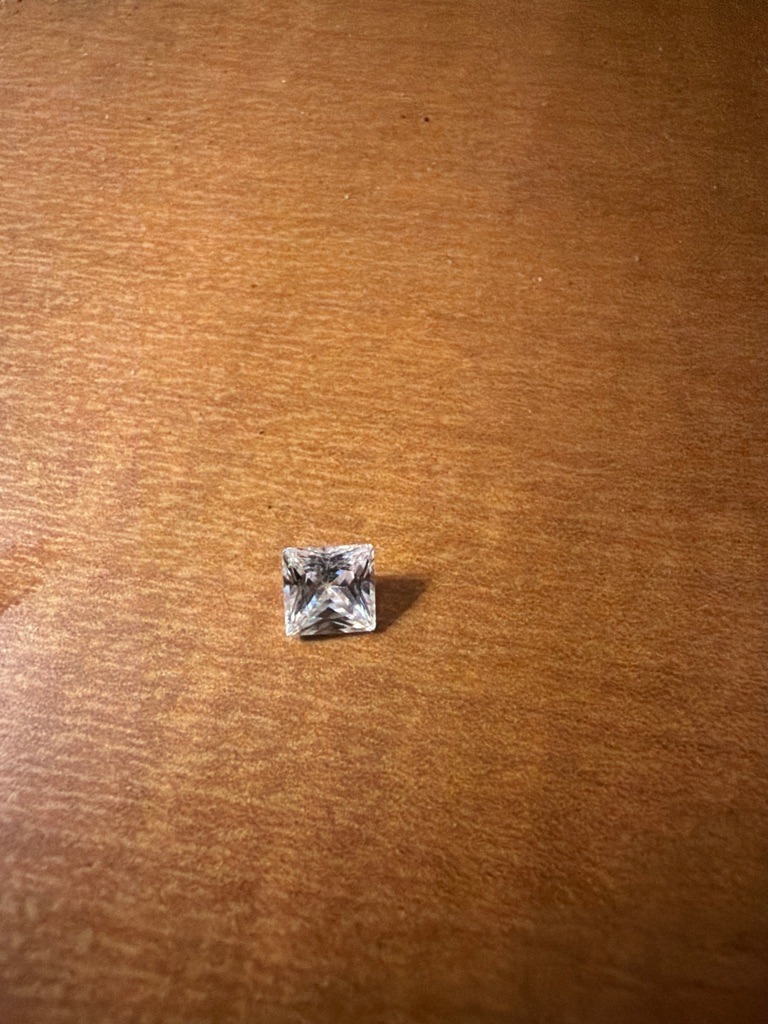 Potential Diamond Simulant (Cubic Zirconia/Moissanite) - Princess Cut