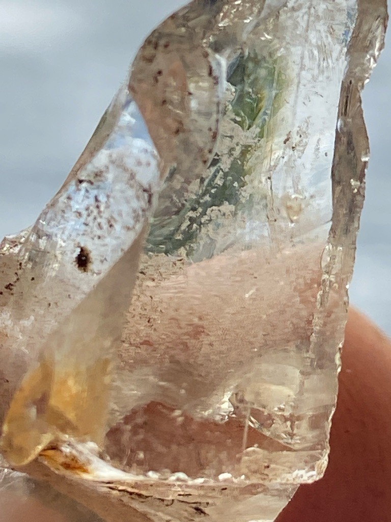 Natural (Rough Crystal / Mineral Specimen) - Rough / Uncut Octahedral/Irregular Fragment