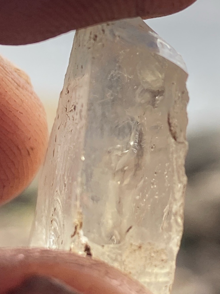 Natural - Rough crystal / Uncut octahedral or irregular crystal form