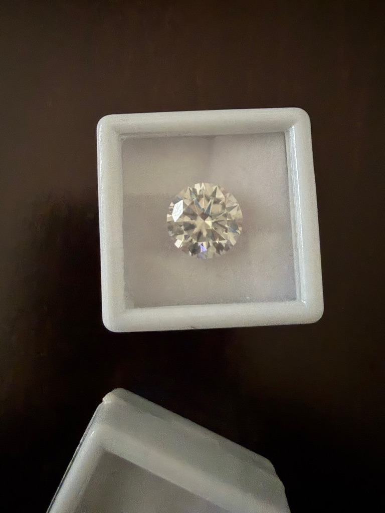 Natural Diamond - Round Brilliant
