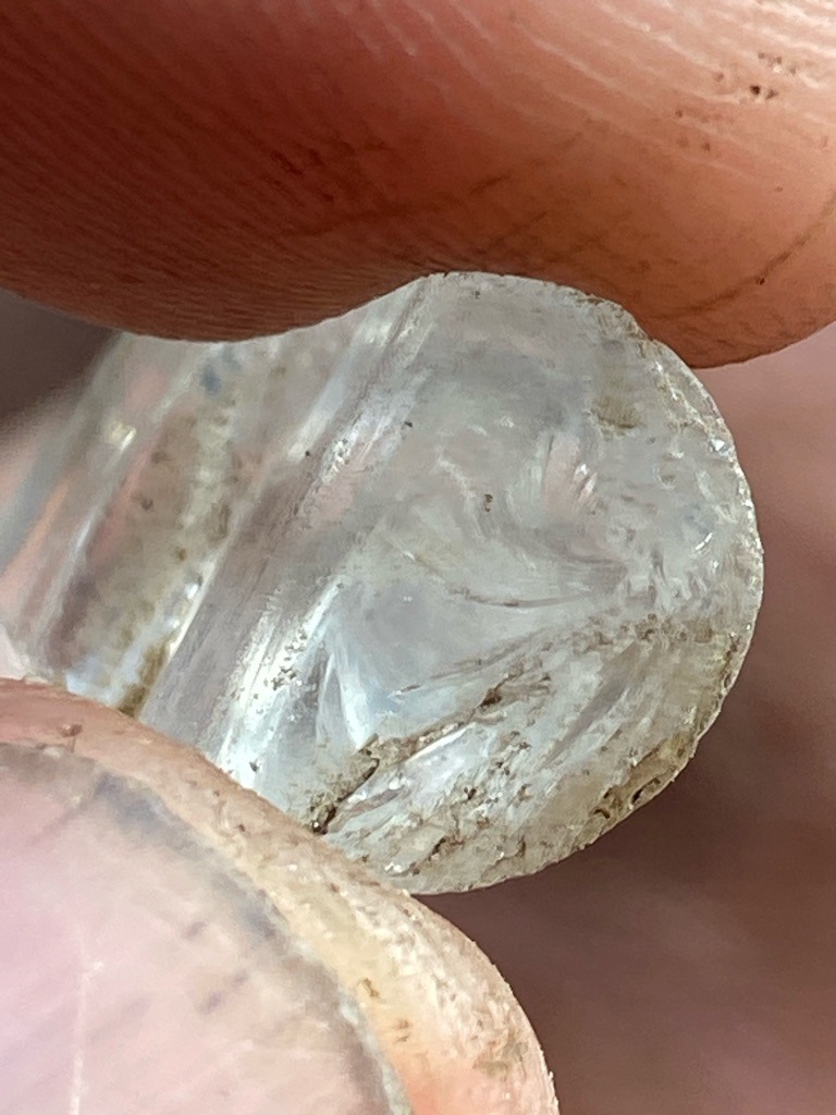 Natural rough diamond crystal - Uncut crystal / Irregular rough form