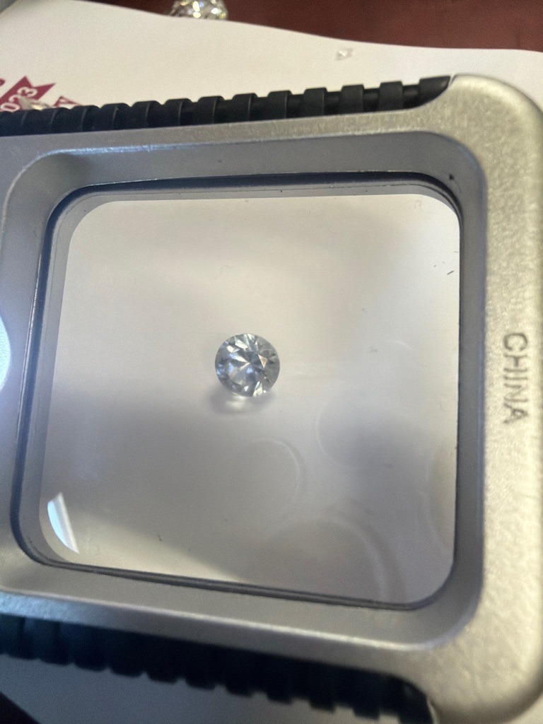 Natural Diamond (Assessed visually) - Round Brilliant
