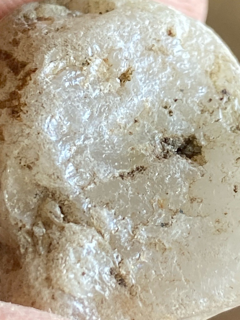 Natural rough diamond / mineral crystal - Rough / Uncut / Natural irregular pebble