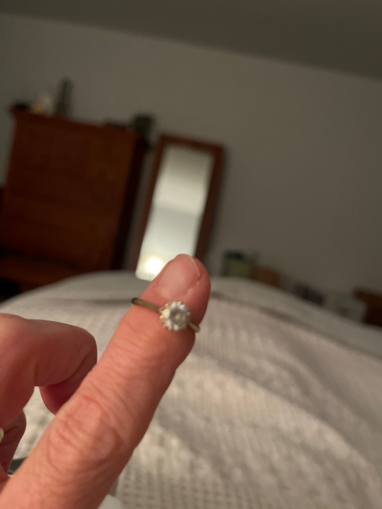 Natural Diamond (Visual estimation; physical testing recommended) - Round Brilliant