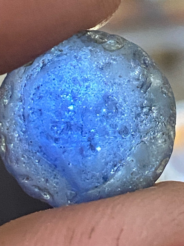 Natural rough diamond, specifically a Type Ib or Type IIa fancy blue crystal - Rough crystal / Uncut natural dodecahedron or rounded octahedral form