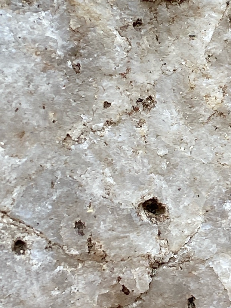Not Applicable - Rough Crystalline Matrix / Host Rock - Rough / Uncut Form