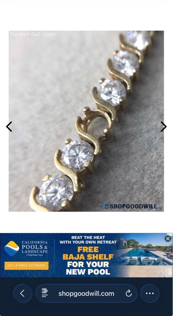 Natural Diamond (Potentially cubic zirconia or lab-grown alternatives given second-hand setting, but visually presented as melee diamonds in a tennis bracelet) - Round Brilliant