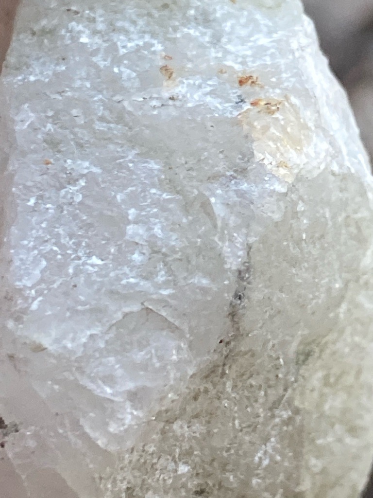 Natural rough diamond specimen - Uncut raw crystal (Irregular / Octahedral tendency)