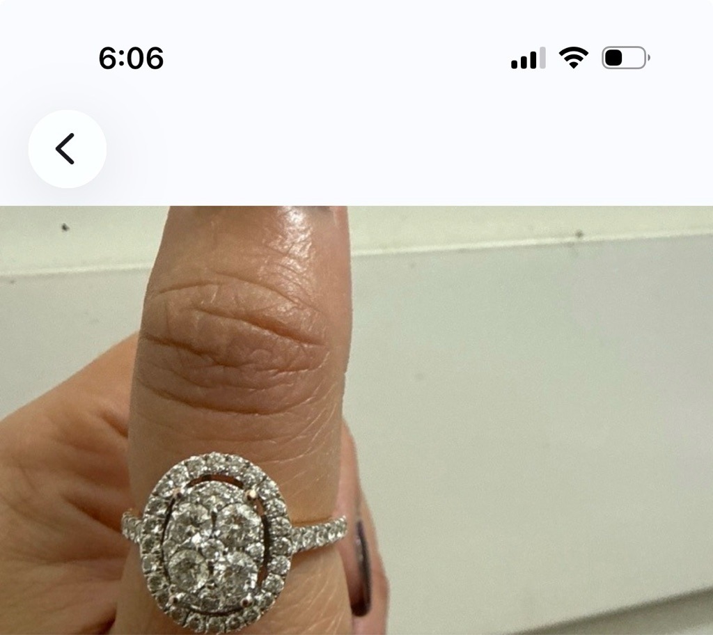 Natural Diamonds - Composite Oval Halo (composed of Round Brilliant Melee)