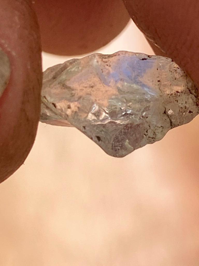 Natural rough diamond crystal - Uncut octahedral or irregular rough crystal form