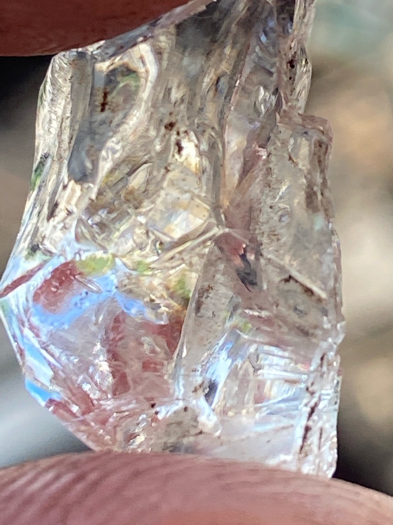Natural rough diamond crystal - Uncut / Raw crystal with natural octahedral and distorted growth features