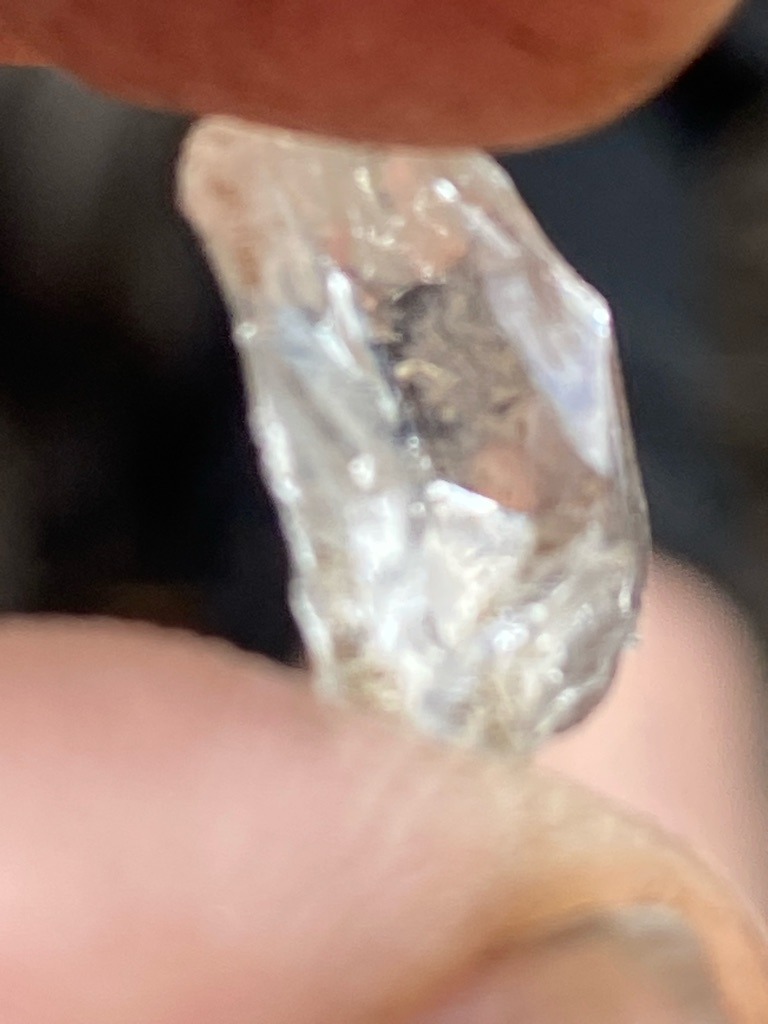Natural rough diamond crystal - Rough crystal (uncut, octahedral/irregular formation)