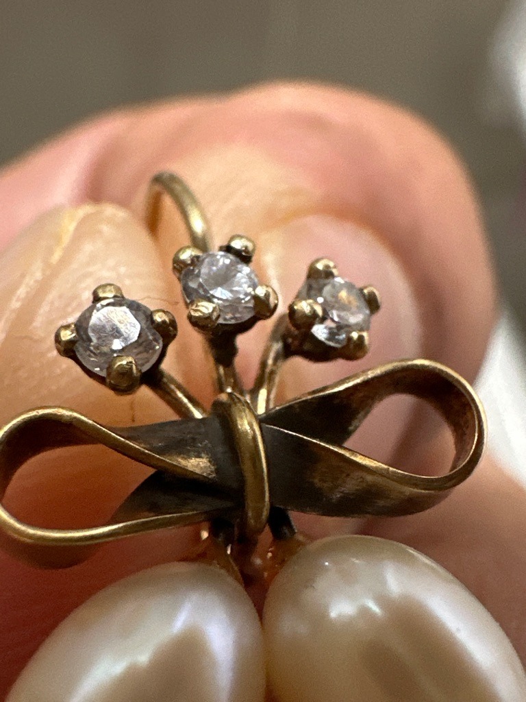 Likely Natural or Cubic Zirconia (CZ) - Round Brilliant
