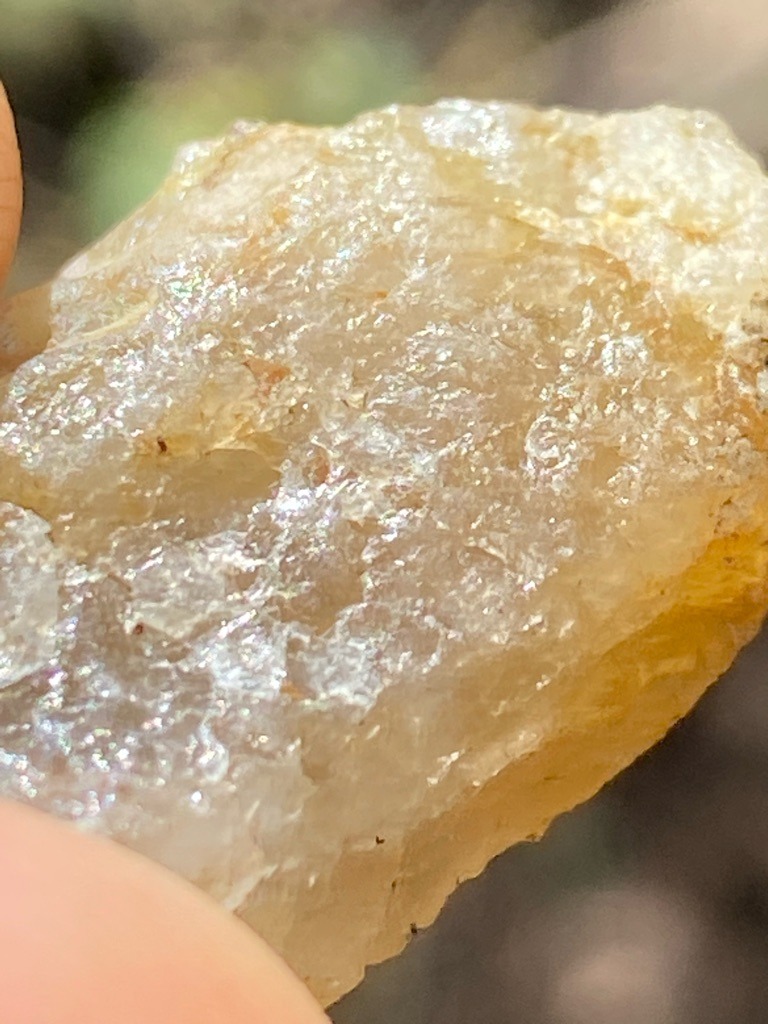 Natural rough diamond specimen - Rough / Uncut crystal fragment