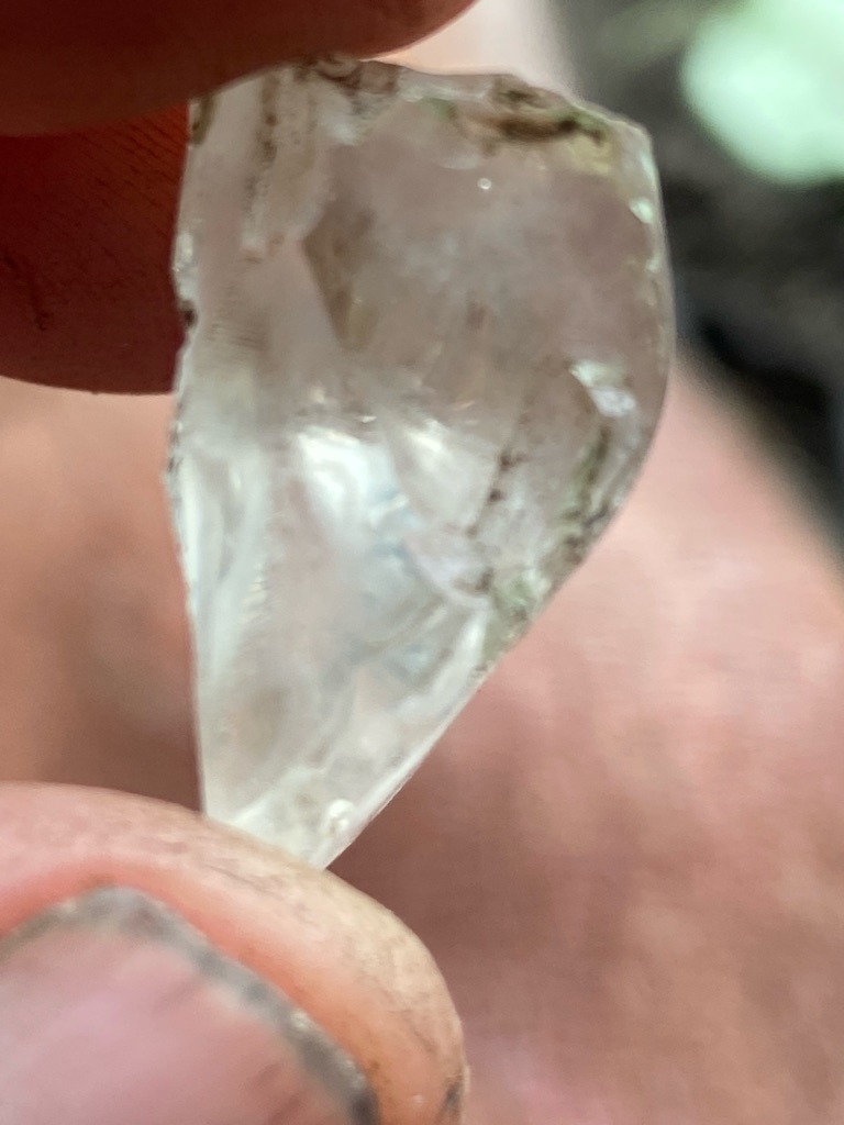 Rough diamond crystal / Natural mineral specimen - Uncut raw crystal (Irregular / Pear-like rough contour)