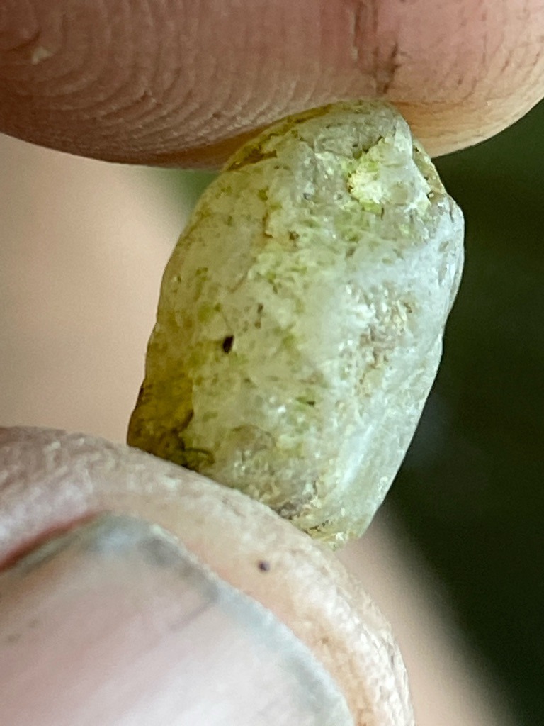 Natural rough diamond - Uncut octahedral or irregular rough crystal