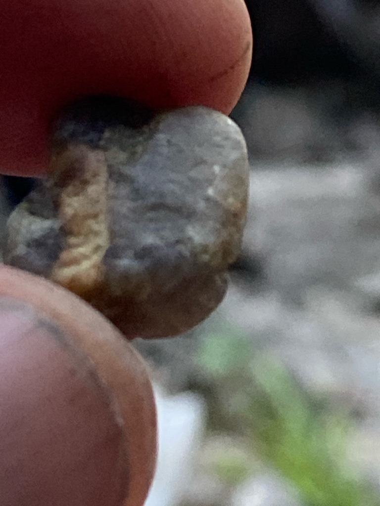 Natural rough diamond specimen - Uncut or heavily weathered crystal/pebble, irregular