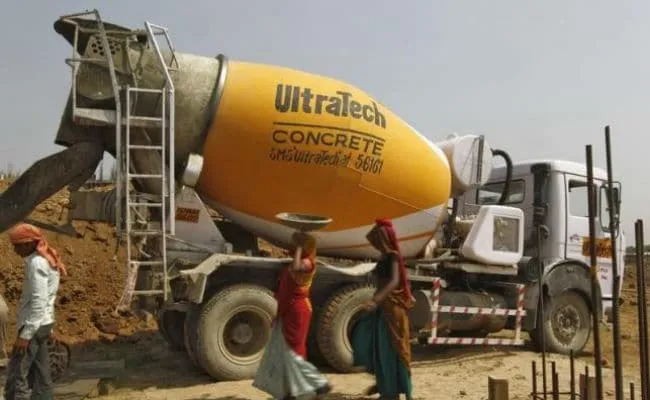 CCI ka Action! UltraTech Cement par Lage Bade Aarop