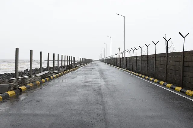 Adani Ports ka Dhamaal: World ka pehla Steel Slag Road banaya!
