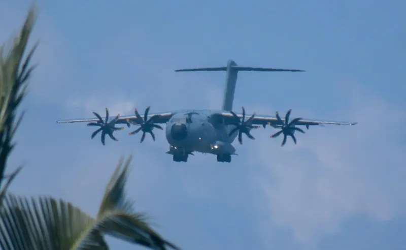 Breaking: Kerala Pahuncha UK ka Fighter Jet Inspector Plane!