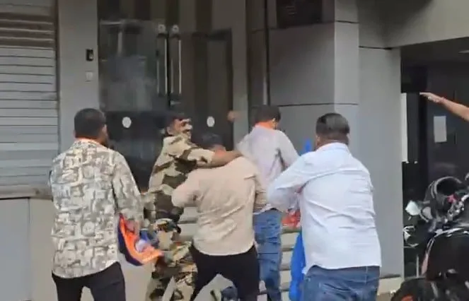 Raj Thackeray ki Party ne Mumbai mein Office toda! Breaking News