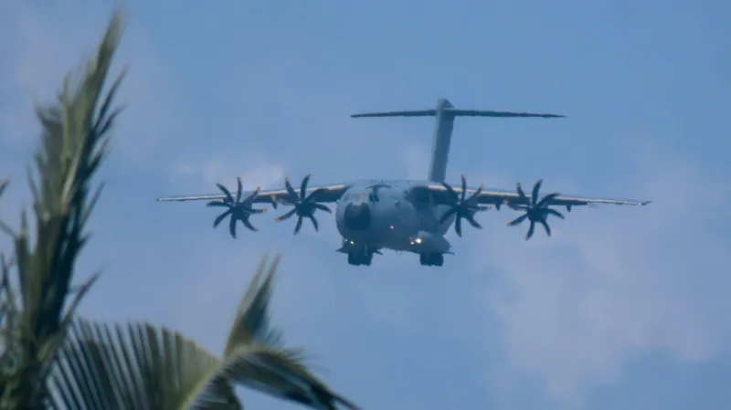 British Fighter Jet Kerala mein Fansa! Ab Kya Hoga?