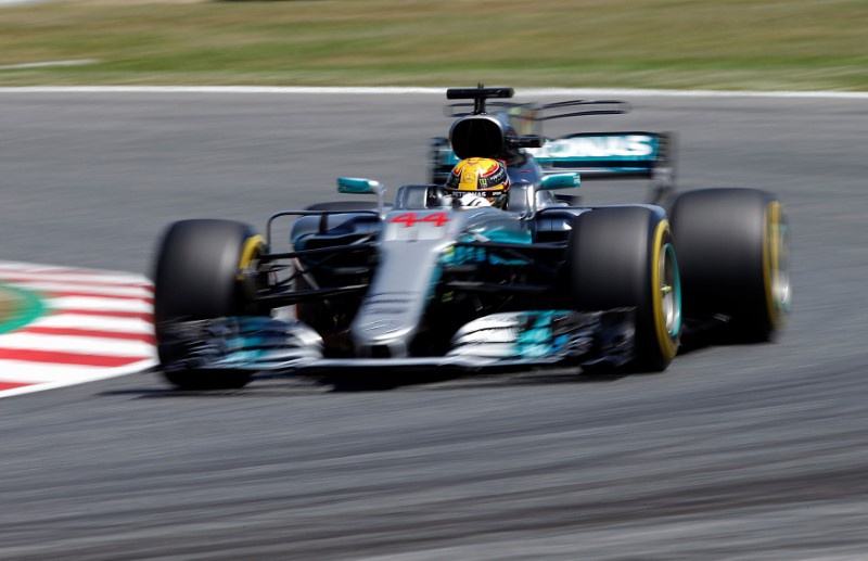 Lewis Hamilton on POLE for the Spanish Grand Prix - Vettel starts alongside