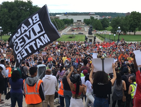 Protests over Minnesota police shooting result in 18 arrests on freeway