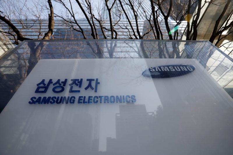 Samsung flags record profits despite Galaxy Note fiasco & corruption probe