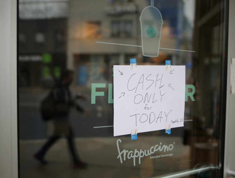 Cash register outage means free coffee for some Starbucks customers
