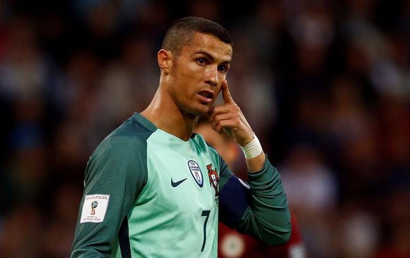 Cristiano Ronaldo has 'full confidence' of Real Madrid after tax fraud charge Cristiano Ronaldo has 'full confidence' of Real Madrid after tax fraud charge