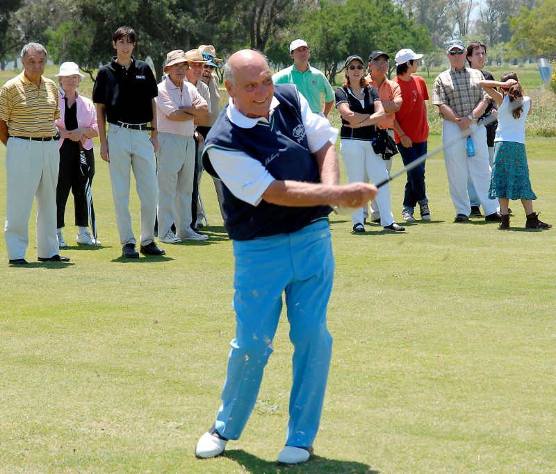 Argentine golf great De Vicenzo dies at 94