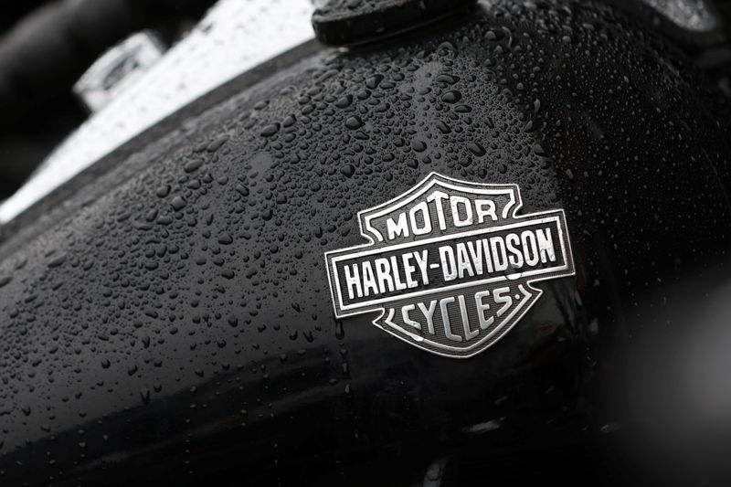 Harley-Davidson quarterly profit falls on slow demand | Froggy 99.9 KVOX