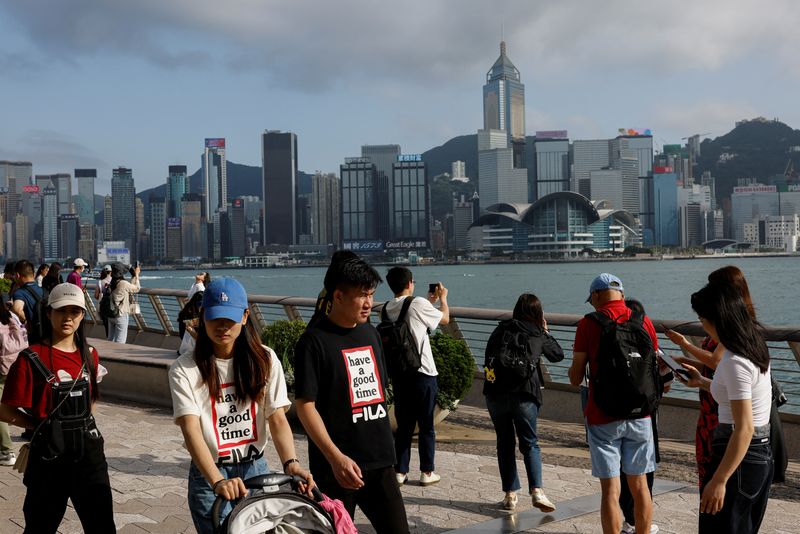 Hong Kong on Track for Moderate Economic Expansion in Q1 with Full-Year Growth Forecast Achievable