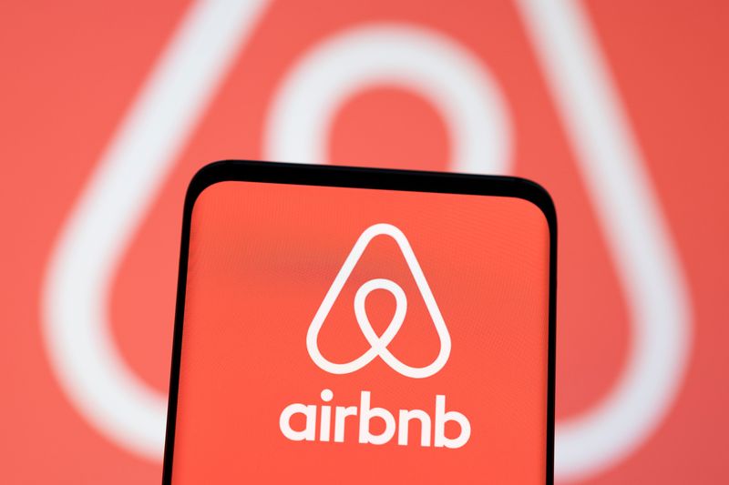 Airbnb posts higher profits on global travel demand