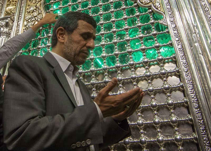 Iran’s expresident Ahmadinejad registers to run in presidential