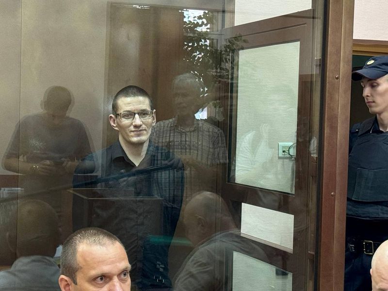 Russia jails US citizen Robert Woodland for 12-1/2 years in drug trafficking case