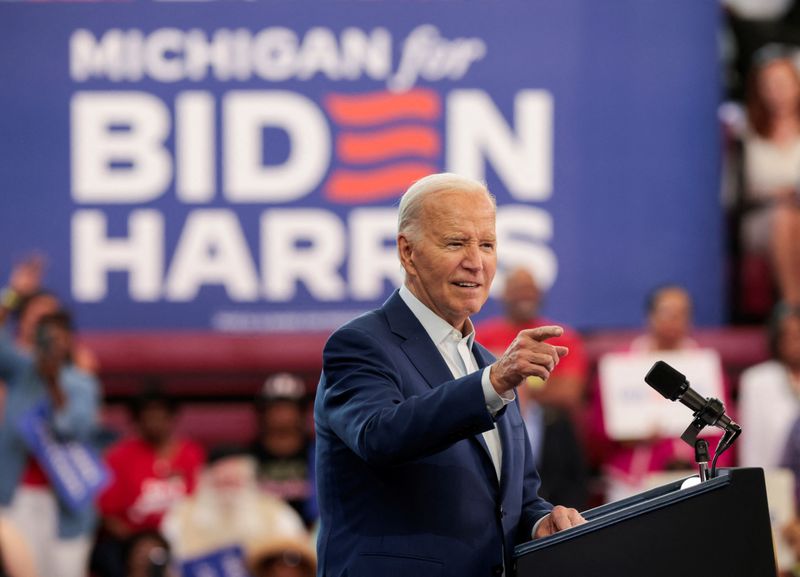 ExclusiveBiden campaign to resume advertising this week after Trump