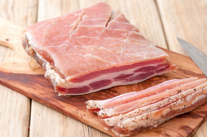 How to Make Bacon in Your Own Home
