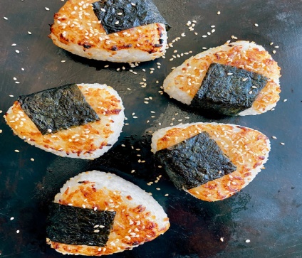 C:\Users\admin\Desktop\22Cookbook-Onigiri-articleLarge.jpg