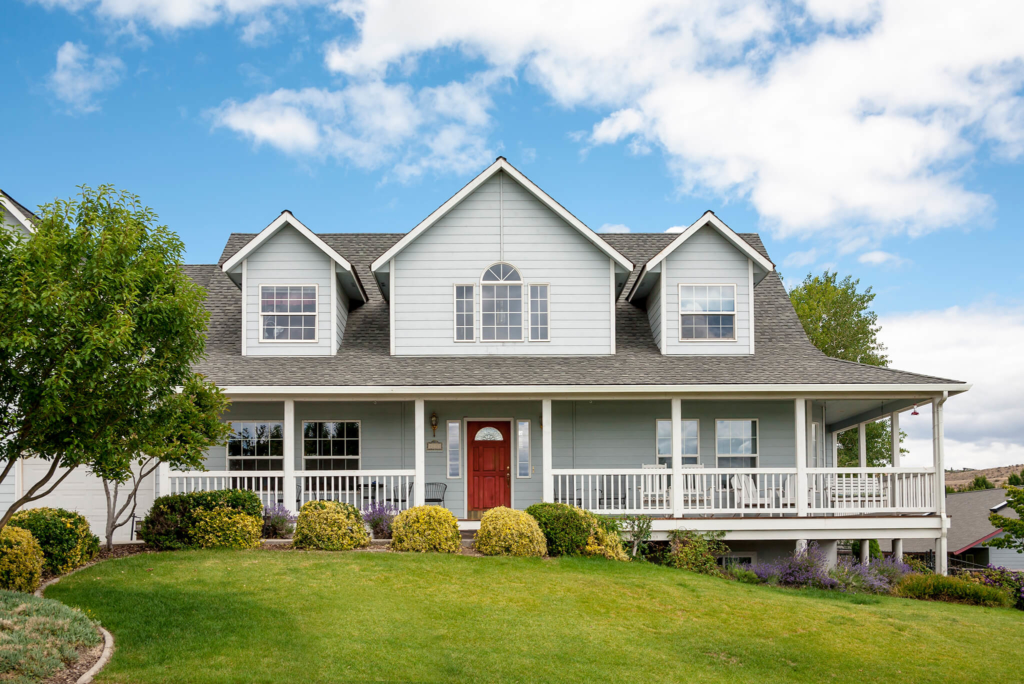 Wrap Around Porch | Quality Hardscapes & Porch Masters